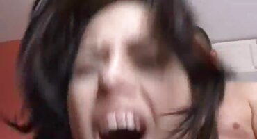 sex tre em vn Ông qhimset thúc đẩy một cô gái xinh đẹp để quan hệ tình dục.